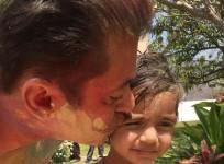 Salman Khan's Holi celebration