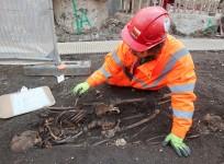 crossrail-unearths-1000s-of-skeletons-in-london