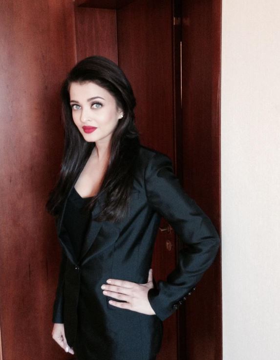 Aishwarya Rai Bachchan at an event in Kuwait Aishwarya Rai Bachchan