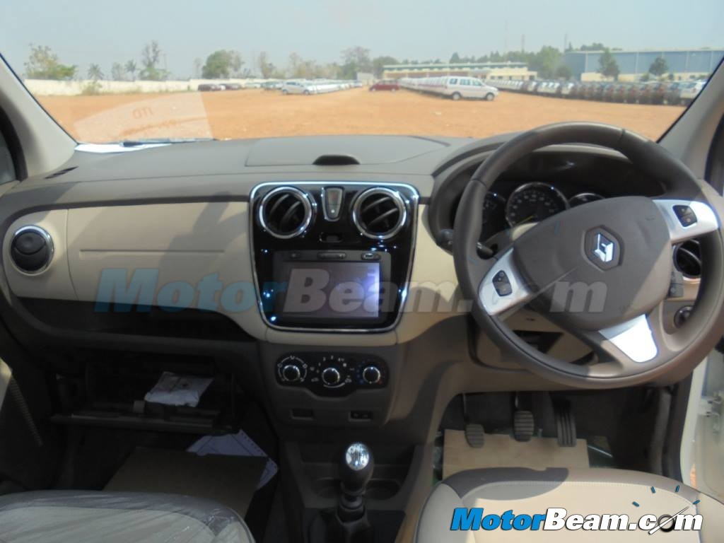 Renault Lodgy Completely Revealed Ahead of Launch Renault Lodgy Completely Revealed Ahead of Launch