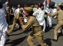 police lathicharge