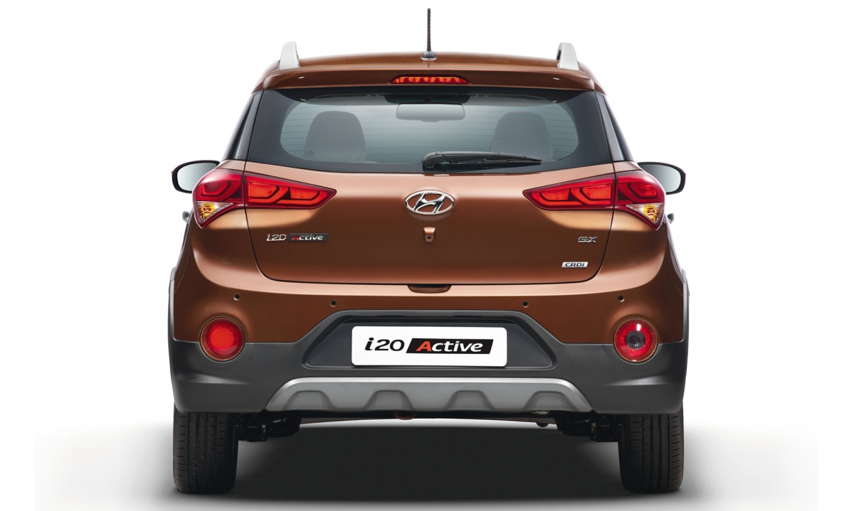 Hyundai i20 Active Goes Official in India