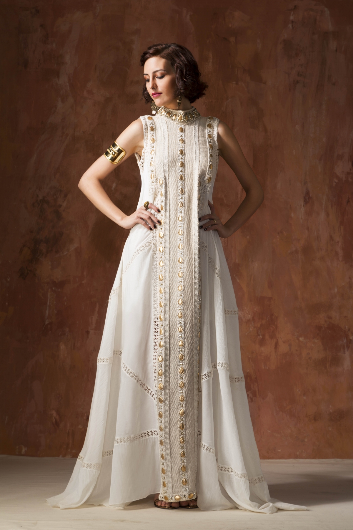 Lakme Fashion Week 2015: Neha Dhupia is set to Charm Audience in RRISO Outfit [PHOTOS]