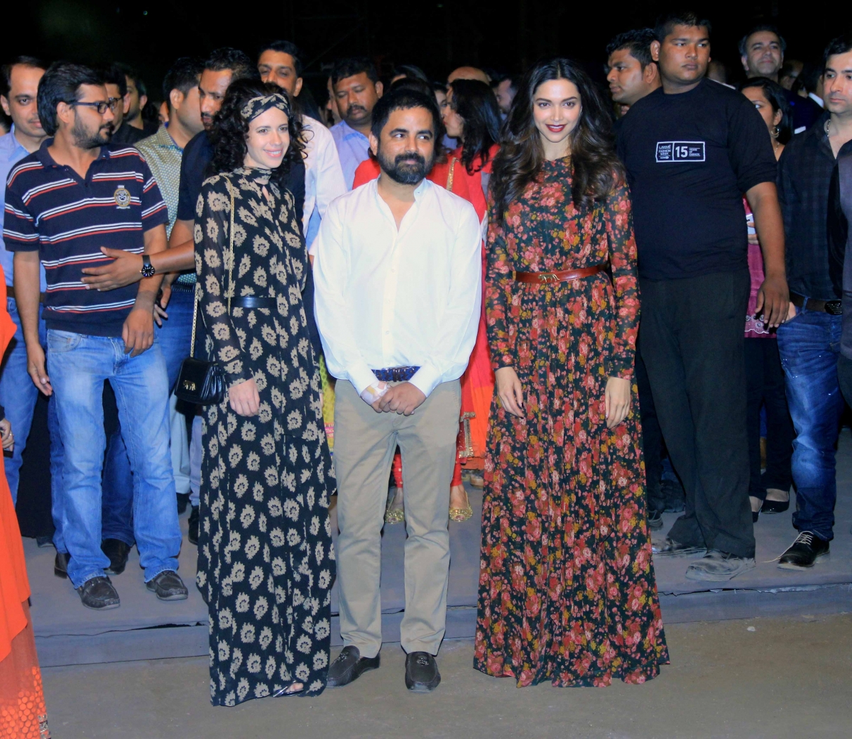 Lakme Fashion Week 2015: Kalki Koechlin, Sabyasachi Mukherjee, Deepika Padukone Attend Sabyasachi's Opening Show Lakme Fashion Week 2015: Deepika, Kajol, Sridevi Attend Sabyasachi Mukherjee's Opening Show