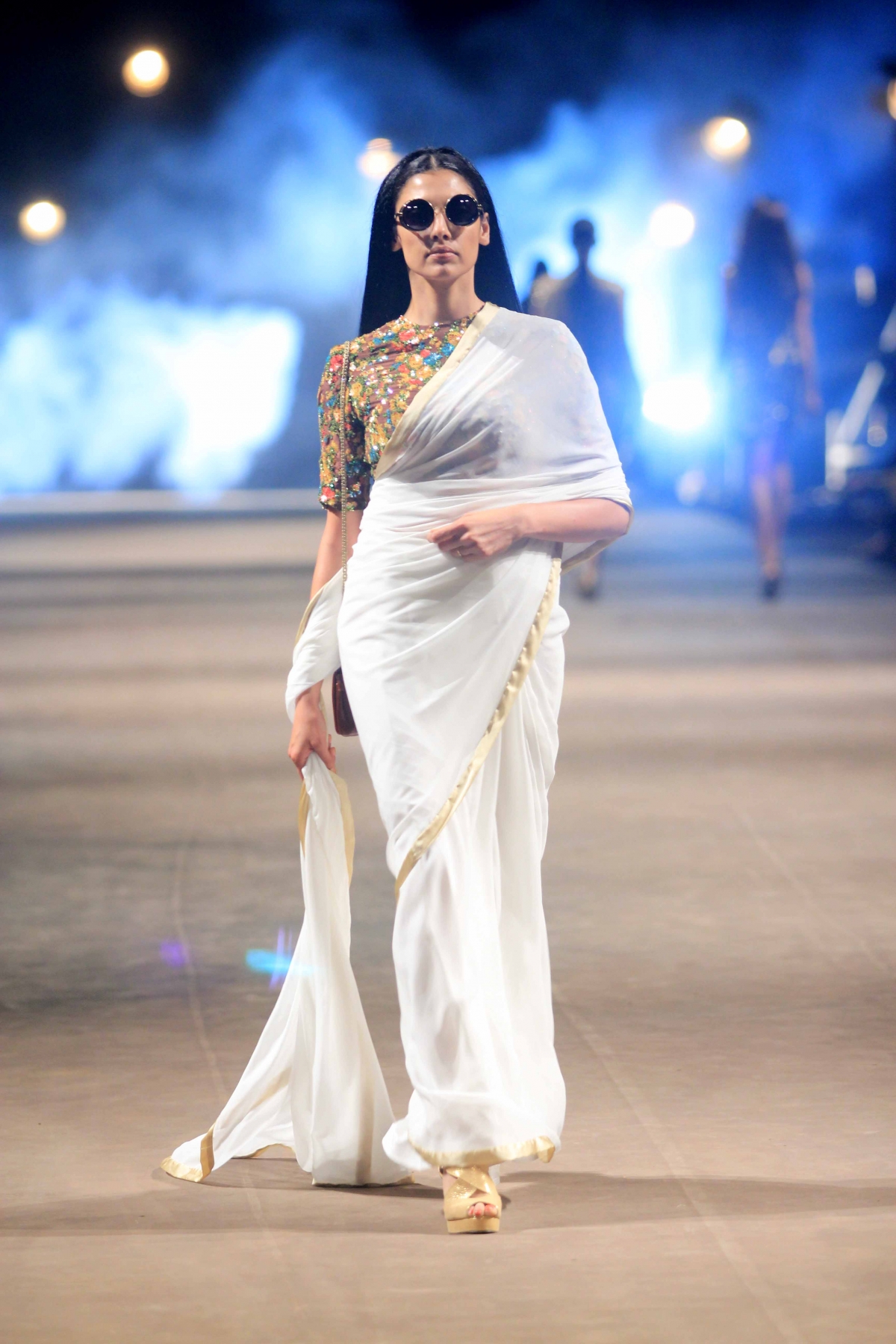Lakme Fashion Week 2015: Model walks on ramp Lakme Fashion Week 2015: Deepika, Kajol, Sridevi Attend Sabyasachi Mukherjee's Opening Show