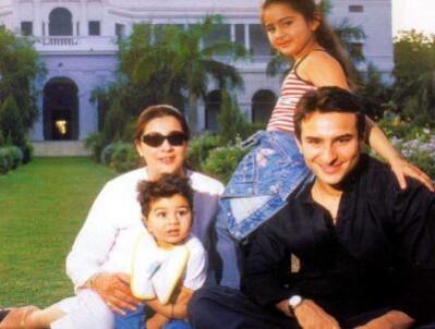 Saif Ali Khan, Amrita Singh with Sara and Ibrahim Saif Ali Khan, Amrita Singh