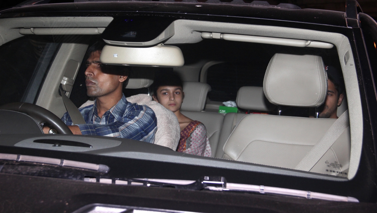 Bollywood Lovebirds Alia Bhatt and Sidharth Malhotra Go Out For A Movie Date