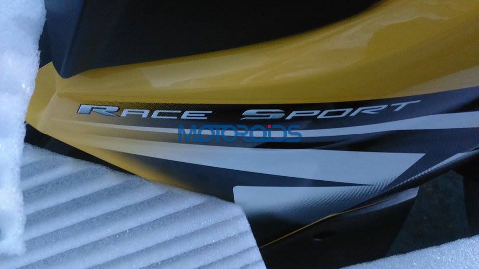 Bajaj Pulsar RS 200 spied Up Close Ahead of 26 March Launch
