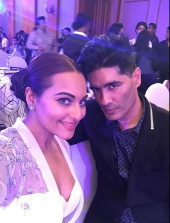 Sonakshi Sinha with designer Manish Malhotra Sonakshi Sinha and Manish Malhotra