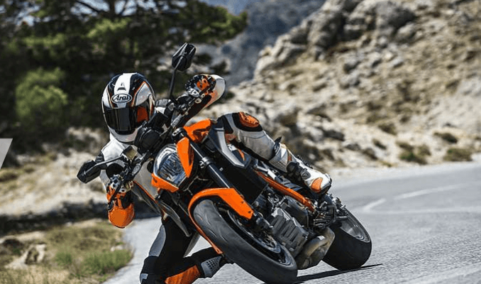 KTM Super Duke R KTM Super Duke R