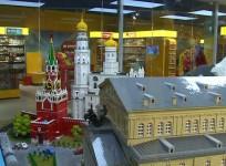 hamleys-opens-europes-largest-toy-store-in-moscow