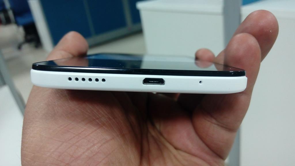 Huawei Honor 4X Front View Bottom