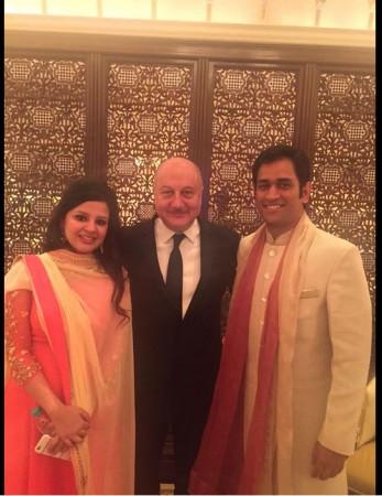 (L to R) Sakshi Dhoni, Anupam Kher and MS Dhoni at Suresh Raina's wedding Suresh Raina Wedding