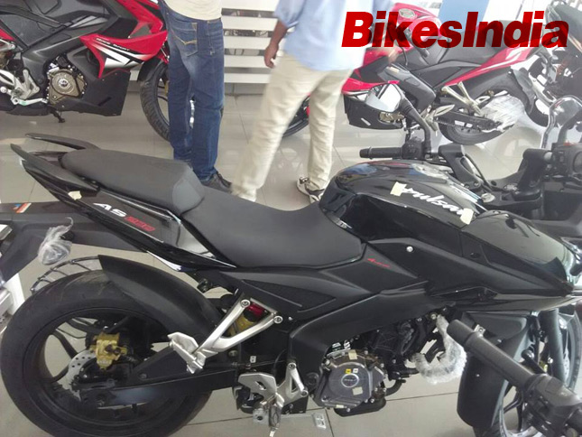 Bajaj Pulsar 200 AS Reaches Dealerships