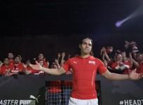 radamel-falcao-takes-on-sergio-aguero-in-head-to-head-challenge