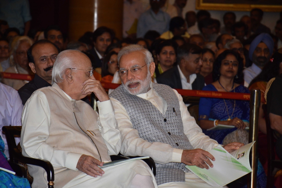 In Pictures: Aishwarya Rai, Amitabh Bachchan, PM Modi At Padma Awards ...