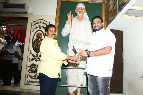 A picture of producer AM Rathnam with director Shiva at AM Rathnam with Shiva at