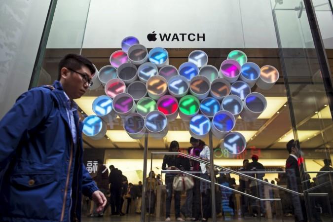 Shoppers flock to try on the Apple Watch