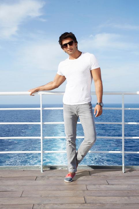 First Look of Ranveer Singh in 'Dil Dhadakne Do' 'Dil Dhadakne Do'
