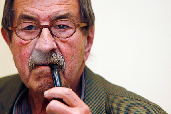 German Nobel laureate Guenter Grass died on Monday morning.