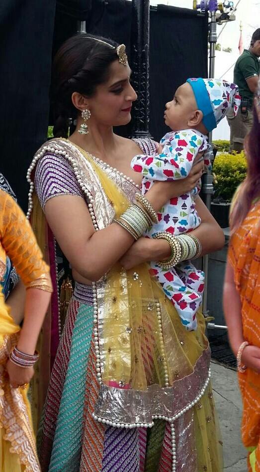 Sonam Kapoor spotted on the sets of Prem Ratan Dhan Payo Sonam Kapoor spotted on the sets of Prem Ratan Dhan Payo