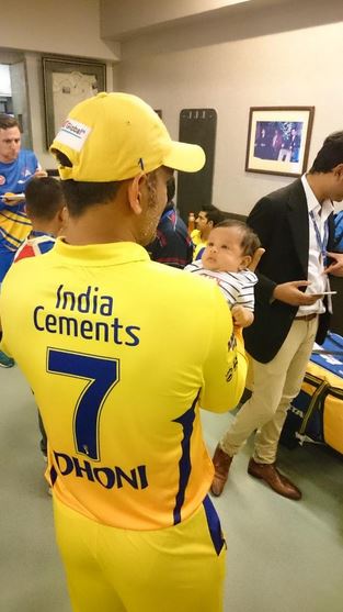 MS Dhoni's daughter Ziva makes her stadium debut MS Dhoni