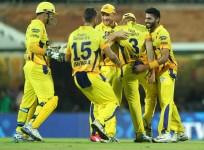 Ravindra Jadeja Brendon McCullum MS Dhoni CSK