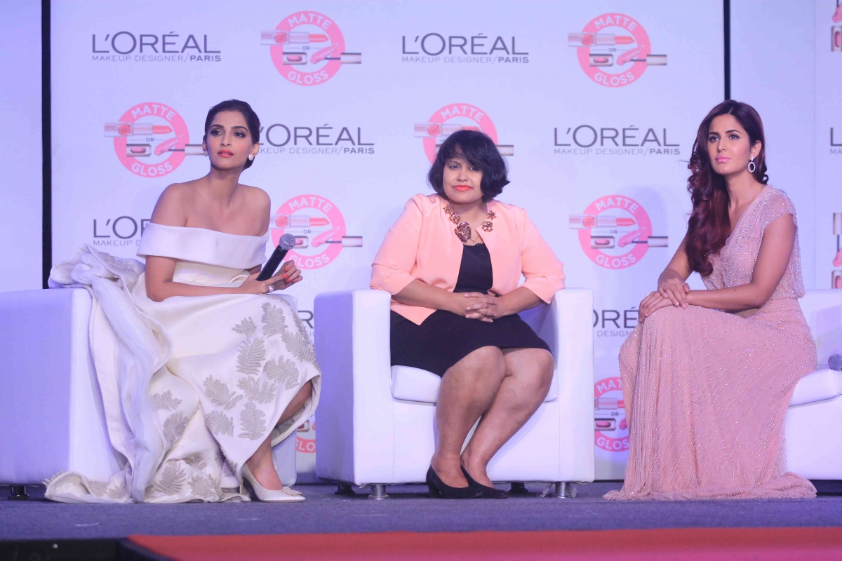 Sonam Kapoor, Katrina Kaif at the unveiling of new Cannes collection of L'Oreal Paris Sonam Kapoor, Katrina Kaif Share Hugs and Kisses At Cannes Festival