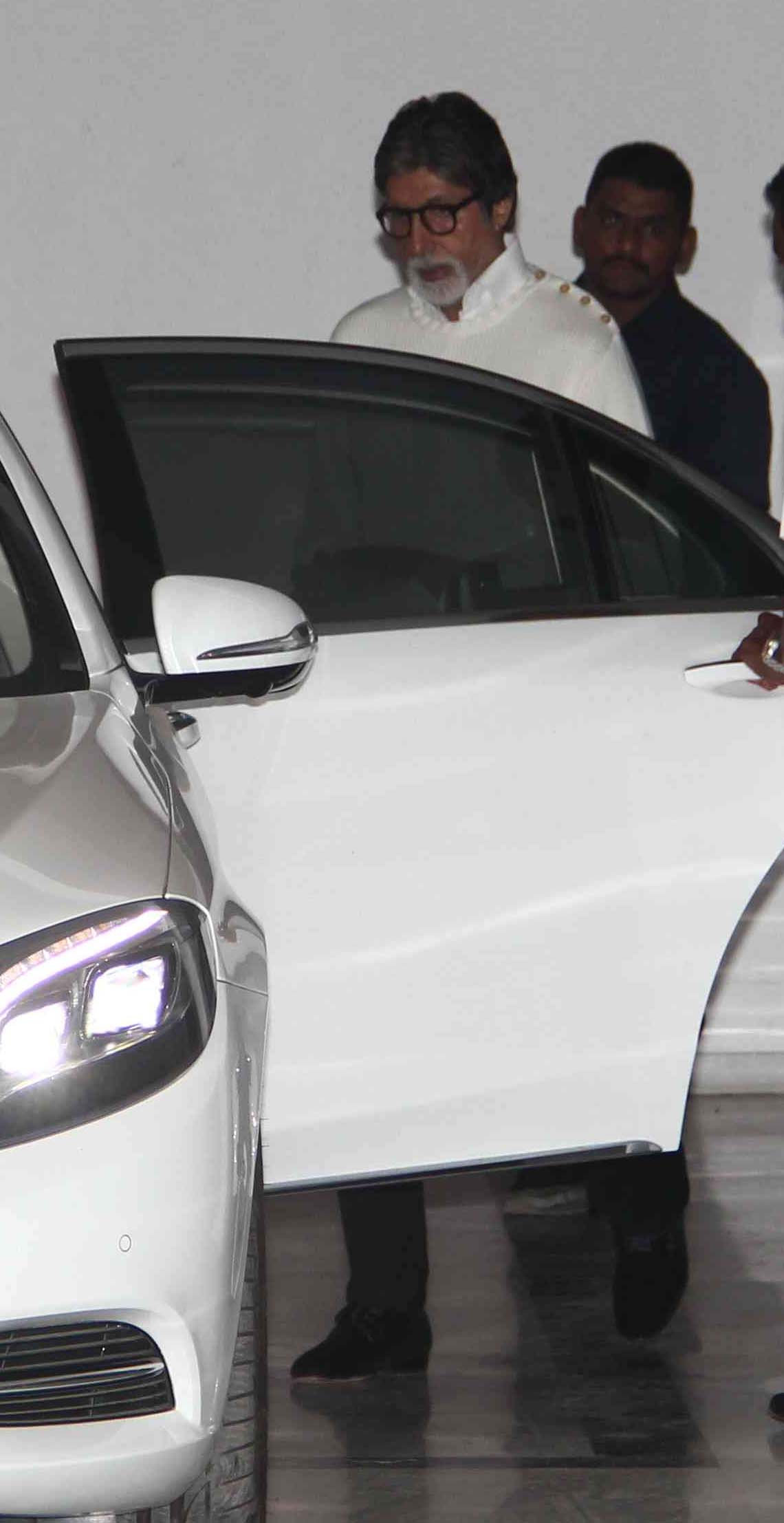 Amitabh Bachchan Alia Bhatt, Sidharth Malhotra, Anushka Sharma and Other B-Town Celebs Attend Karan Johar's Party