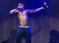 shots-fired-at-rapper-lil-waynes-tour-bus-in-georgia