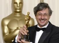 Andrew Lesnie with his Oscar