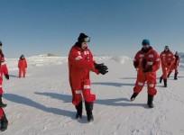 ollie-phillips-and-tim-stimpson-arrive-at-north-pole-for-rugby-world-record-attempt