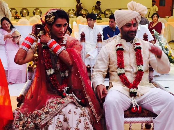 'Fitoor' Director Abhishek Kapoor Marries Actress Pragya Yadav