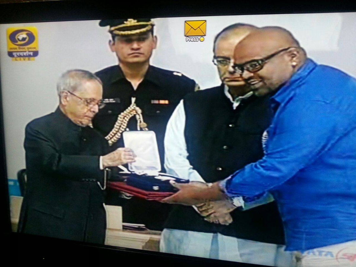 Sidhartha Siva receiving National Film Awards 2015 Sidhartha Siva receiving National Film Awards 2015