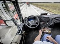 daimler-gets-go-ahead-for-open-road-tests-of-self-driving-truck