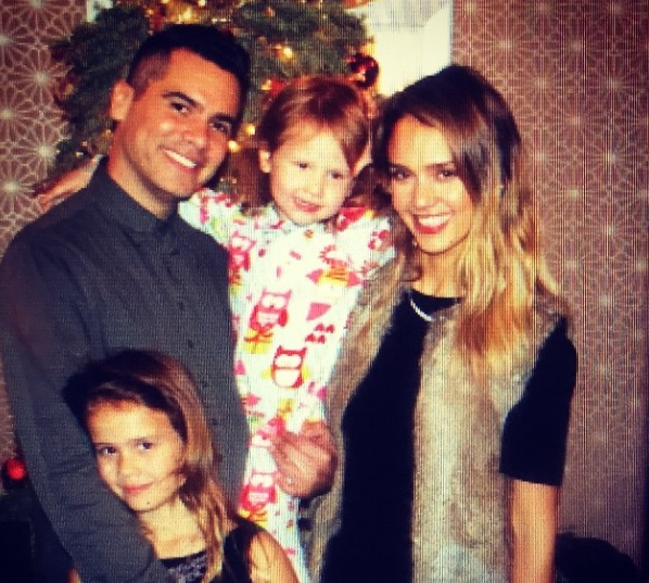 Jessica Alba with family