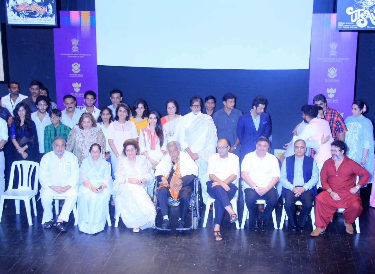 Shashi Kapoor Receives Dadasaheb Phalke Award