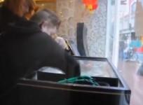 animal-rights-activists-raid-dublin-seafood-restaurant-to-release-lobsters-inside