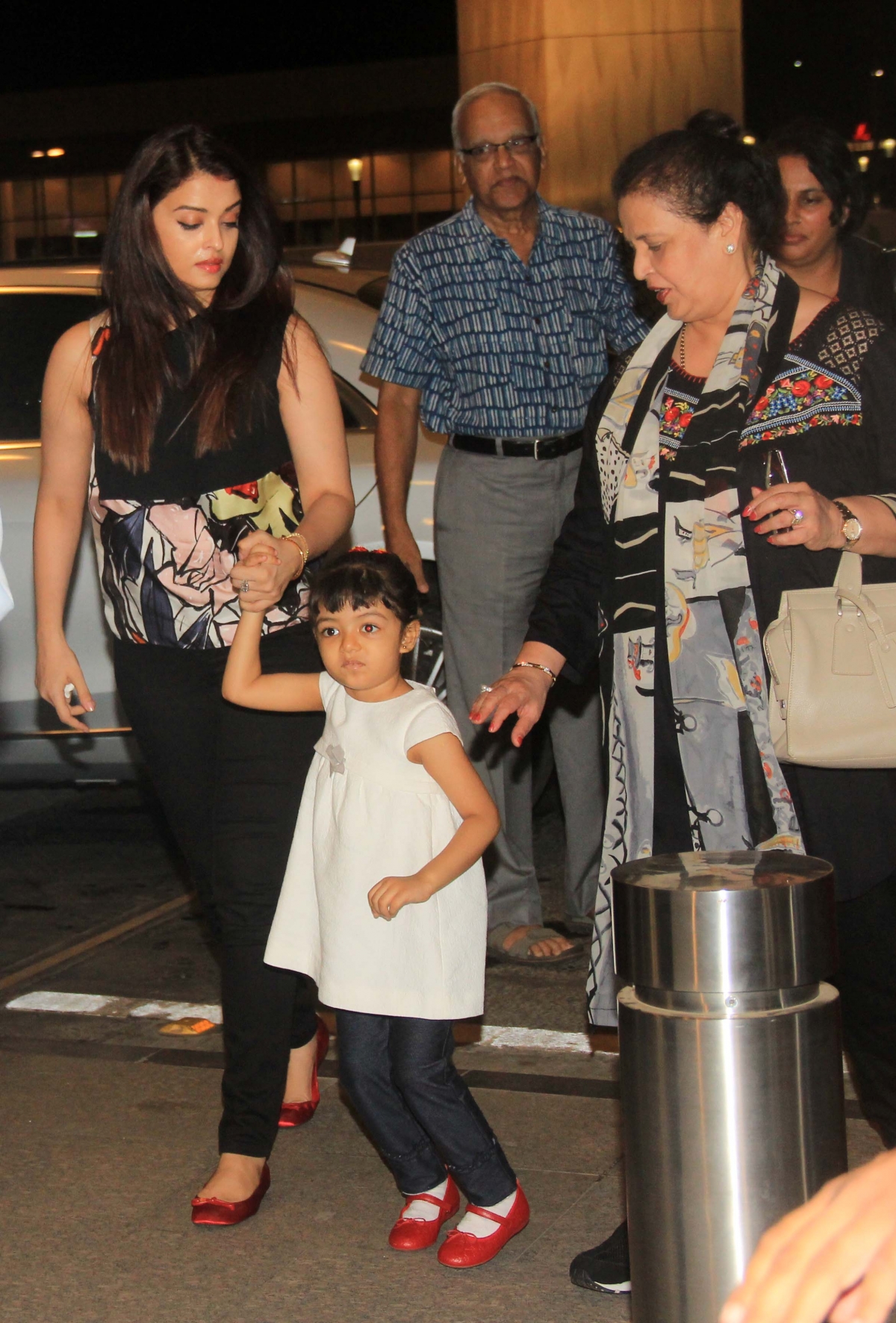 Aishwarya Rai Bachchan, Sonam Kapoor Leaves For Cannes