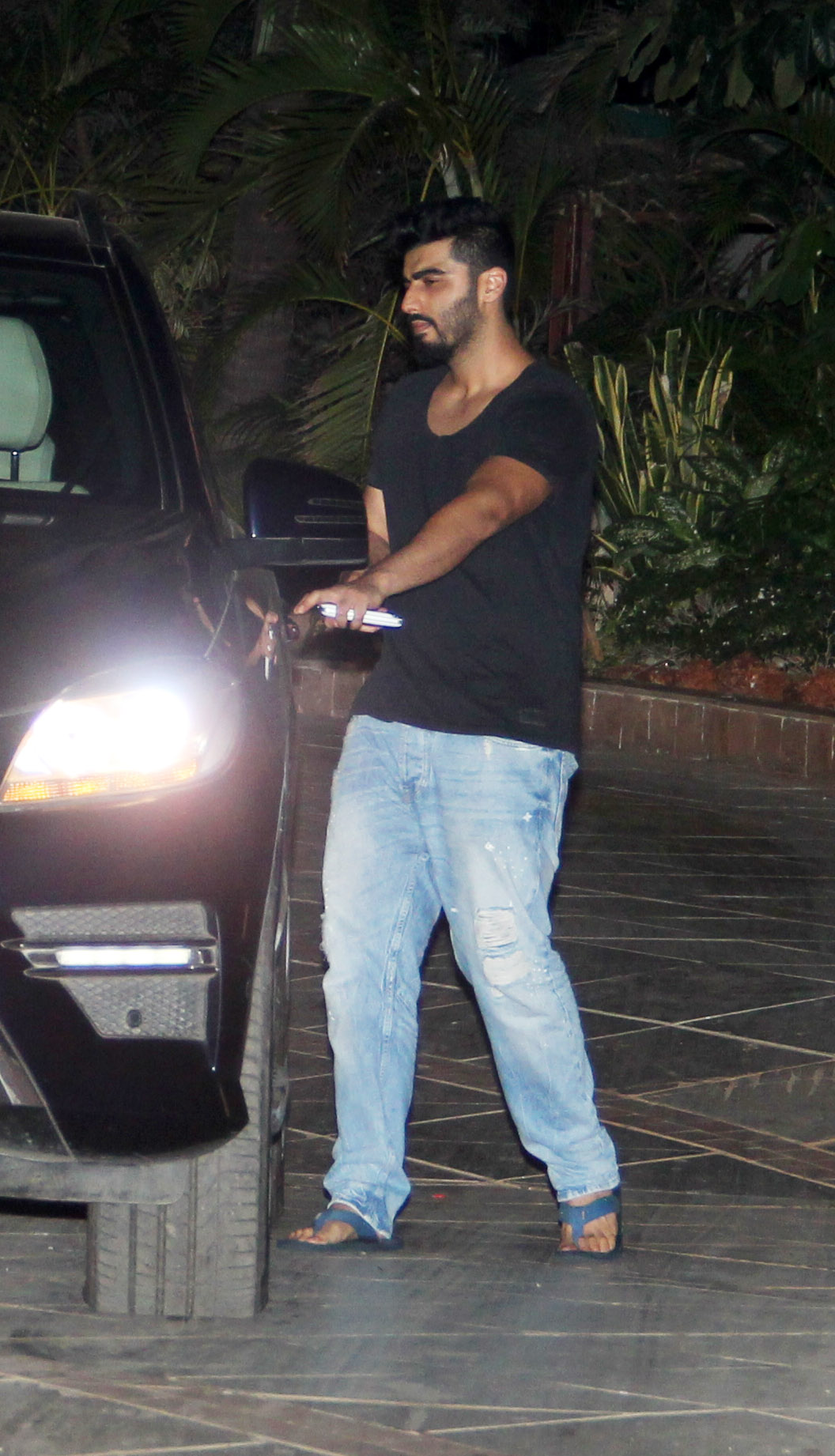 Arjun Kapoor At Ranbir Kapoor's Residence Anushka Sharma, Arjun Kapoor and Other B-Town Celebs At Ranbir Kapoor's Residence