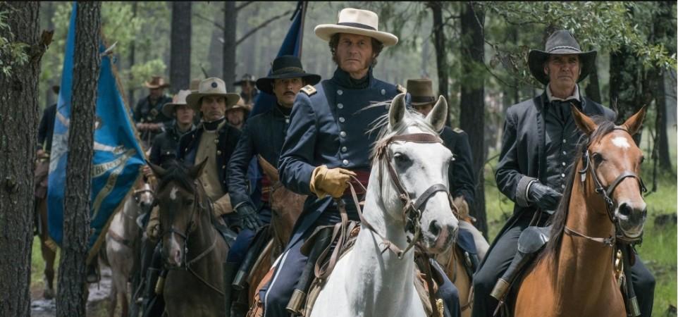 Bill Paxton as Sam Houston and Jeff Fahey as Thomas Rusk