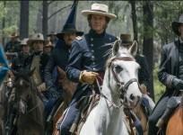 Bill Paxton as Sam Houston and Jeff Fahey as Thomas Rusk
