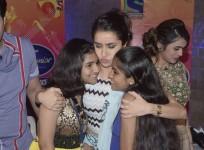 Shraddha Kapoor with Indian Idol Junior 2 contestants