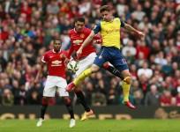 Chris Smalling Manchester United Olivier Giroud Arsenal