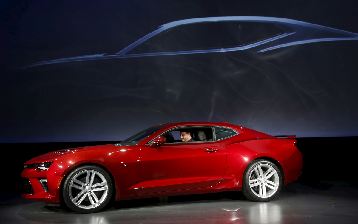 2016 Chevrolet Camaro Gets Grand Unveiling