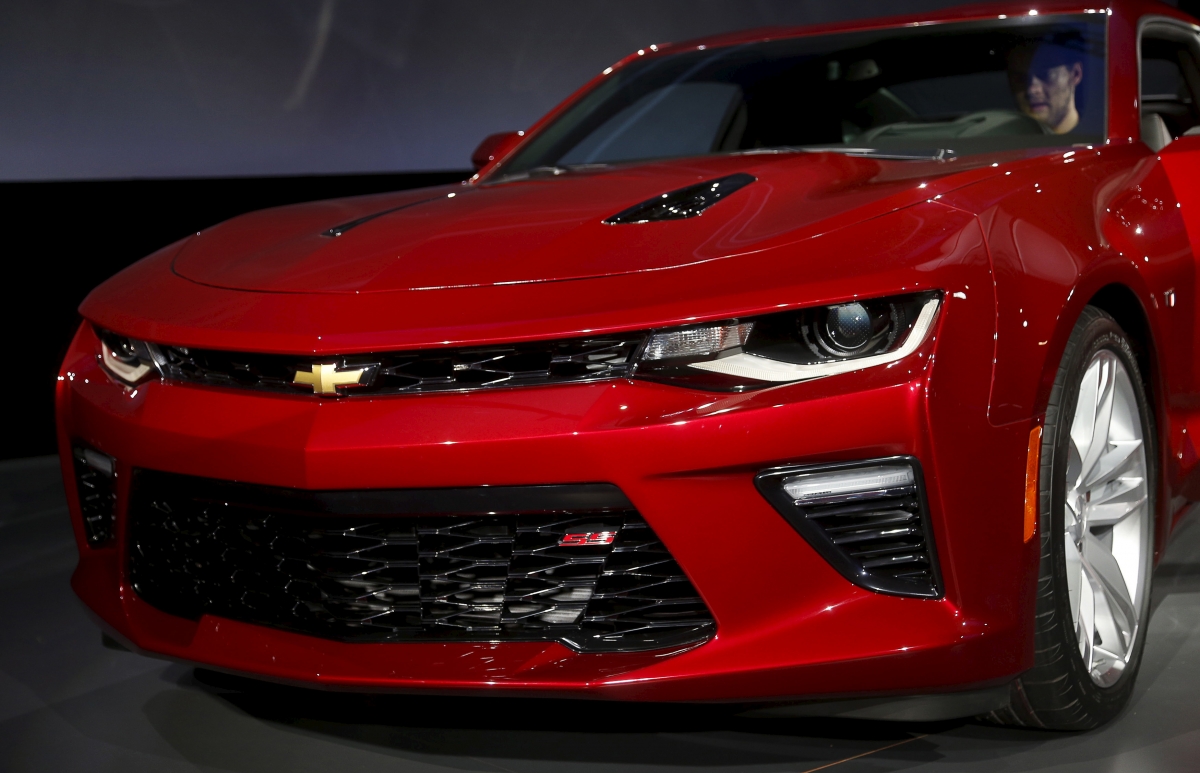 2016 Chevrolet Camaro Gets Grand Unveiling