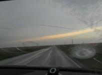 us-car-windscreen-smashed-by-giant-hailstones-in-oklahoma-video