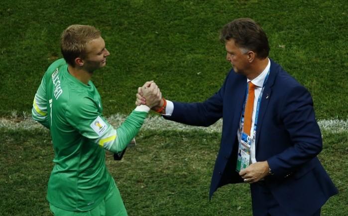 Jasper Cillessen reportedly has a very good relationship with Manchester united boss Louis van Gaal Jasper Cillessen