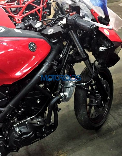Yamaha R25 Spotted At a Dealership, Could Be Launched in India [PHOTOS]