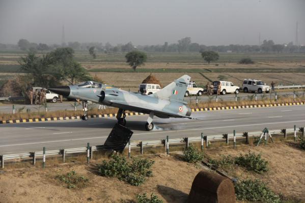 IAF Mirage 2000 Emergency Landing Test